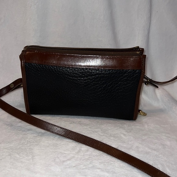 Gorgeous black brown Dooney & Bourke leather crossbody bag 9x6x2.5 - Picture 2 of 10